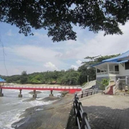Tanjung Pesona Beach Resort & Spa Sungailiat Esterno foto